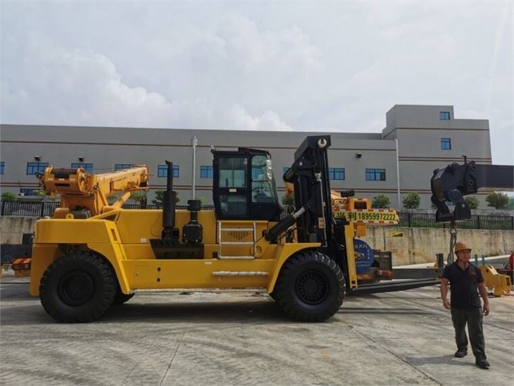 Socma 35 Ton Forklift Truck